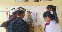 Ilustrasi guru dan murid di Sekolah Rakyat. (Sumber: sekolahrakyat.kemensos.go.id)
