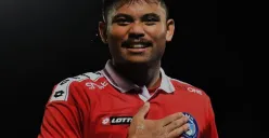 Saddil Ramdani resmi diperkenalkan sebagai pemain baru Persib Bandung musim 2024/2025. Ia menandatangani kontrak berdurasi tiga tahun bersama Maung Bandung. (Sumber: Dok/Sabah FC)