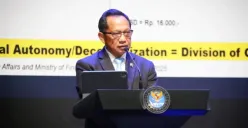 Potret Menteri Dalam Negeri (Mendagri) Tito Karnavian saat berpidato di forum International Conference of Infrastructure (ICI) pada Rabu, 11 Juni 2025. (Sumber: Instagram/titokarnavian)