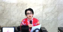 Sekretaris Utama KLH RI, Rosa Vivien Ratnawati dalam konferensi pers pantauan kualitas udara di Jabodetabek. (Sumber: Poskota/Nurpini Aulia Rapika)
