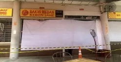 Kondisi tenant yang terkena ledakan gas di Pasar Intermoda BSD, Kecamatan Cisauk, Kabupaten Tangerang pada Senin, 16 Juni 2025. (Sumber: POSKOTA | Foto: Primayanti)