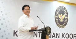 Menteri Koordinator Bidang Hukum, HAM, Imigrasi, dan Pemasyarakatan Yusril Ihza Mahendra. (Sumber: Kementerian Koordinator Bidang Hukum, Hak Asasi Manusia, Imigrasi, dan Pemasyarakatan Republik Indonesia)