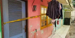 Kontrakan TKP pembunuhan istri oleh suami di Jalan Rusa IV RT 003/RW 004, Kelurahan Pondok Ranji, Kecamatan Ciputat Timur, Kota Tangerang Selatan, Selasa, 17 Juni 2025. (Sumber: Poskota/Ali Mansur)