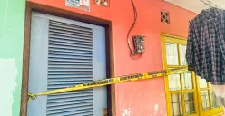 Kontrakan lokasi dugaan pembunuhan suami terhadap istri pada Senin, 16 Juni 2025 malam di Jalan Rusa IV, RT 04/03, Kelurahan Pondok Ranji, Kecamatan Ciputat Timur, Kota Tangerang Selatan. (Sumber: Poskota/Primayanti Juli Kumala Manalu)