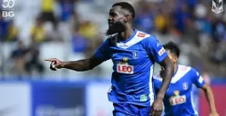 Gagal Rekrut Christian Gomis, Persib Ungkap Alasan Mengejutkan di Balik Keputusan Ini (Sumber: Instagram/BG Pathum United)