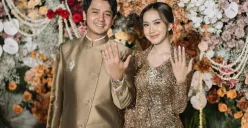 Arbani Yasiz resmi melamar kekasihnya, Raissa Ramadhani. (Sumber: Instagram/@arbaniyasiz)
