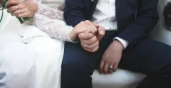 Ilustrasi. Vendor pernikahan Nafa Wedding yang diduga gagal total dalam menangani dekorasi pernikahan salah satu kliennya. (Sumber: Freepik/teksomolika)