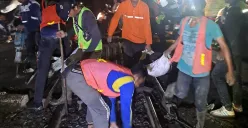 Perlintasan sebidang di Stasiun Sudimara, Tangerang Selatan, diperbaiki yang mengakibatkan jalan ditutup hingga Senin, 23 Juni 2025. (Sumber: Dok PT KAI)