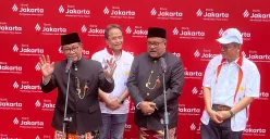 Gubernur Jakarta, Pramono Anung, meresmikan perubahan identitas Bank DKI menjadi Bank Jakarta di Taman Literasi, Jaksel, Minggu, 22 Juni 2025. (Sumber: POSKOTA | Foto: Pandi Ramedhan)