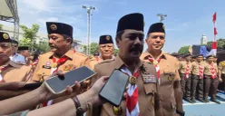 Menteri Imigrasi dan Pemasyarakatan Indonesia, Agus Andrianto, membuka Perkemahan Satya Dharma Bhakti bagi warga binaan terpilih di Lapas Kelas IIA Cibinong, Kabupaten Bogor, Senin, 23 Juni 2025. (Sumber: Poskota/Sekar Putri Andini)