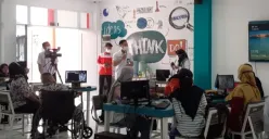 Pelatihan digital dan pendampingan bisnis terstruktur bagi pelaku UMKM penyandang disabilitas (Sumber: Dok. Telkom)
