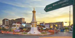 Disebut "Permata dari Pulau Jawa", Daerah Ini Justru Termiskin di DIY: Bupatinya Terlilit Utang Fantastis (Sumber: Pinterest)