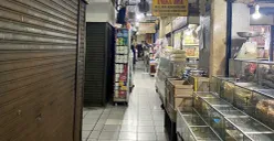 Kondisi Pasar Ciledug, Kota Tangerang, yang sepi pengunjung pada Rabu, 25 Juni 2025. (Sumber: POSKOTA | Foto: Primayanti)
