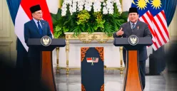 Potret Presiden Prabowo Subianto (kanan) dan Perdana Menteri Malaysia, Anwar Ibrahim (kiri) yang memiliki kesamaan mendukung solusi damai untuk Palestina. (Sumber: Sekretariat Negara)