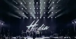 Potrait penampilan Hindia (Sumber: Instagram/@teamhindia)