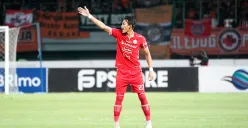Potret pemain Persija, Hansamu Yama yang resmi memperpanjang kontrak bersama Macan Kemayoran untuk kompetisi Liga 1 musim 2025-2026. (Sumber: Persija)