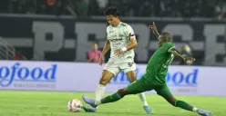 Persebaya Surabaya Pesta Gol 4-1 atas Persib (Sumber: X/@Indostransfer)