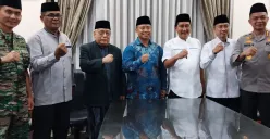 Wali Kota Depok Supian Suri bersama Forkopimda usai melaksanakan rapat koordinasi bulan Ramadhan di Balai Kota Depok, Jumat 28 Februari 2025. (Sumber: Dok. Humas Pemkot Depok)