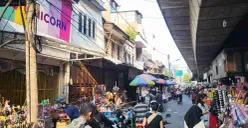 Suasana di pasar Asemka, Tambora, Jakarta Barat, Minggu, 2 Maret 2025. (Sumber: Poskota/Pandi Ramedhan)