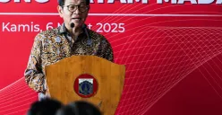 Pramono Anung Kembalikan Data Penerima KJP 2024, Begini Cara Cek Statusnya (Sumber: Poskota/Bilal Nugraha Ginanjar)