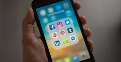 Cara mengunci aplikasi di iPhone (Sumber: Pexels/Tracy Le Blanc)