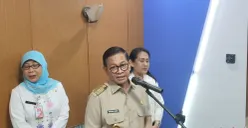 Gubernur Jakarta, Pramono Anung, saat doorstop bersama awak media di Jakarta Pusat, Selasa, 11 Maret 2025. (Sumber: Poskota/Pandi Ramedhan)