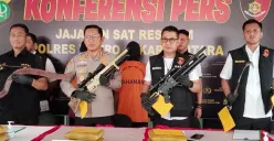 Pengungkapan penggerebekan markas gangster di kawasan Jakarta Utara. (Sumber: Dok. Polres Jakarta Utara)