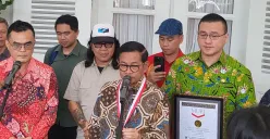 Gubernur Jakarta, Pramono Anung dalam konferensi pers di Balai Kota, Jakarta Pusat, Kamis, 13 Maret 2025. (Sumber: Poskota/Pandi Ramedhan)