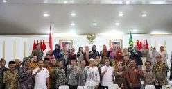 Kepala Daerah di Jawa Barat dan pihak Kementerian Sosial bertemu untuk membahas Sekolah Rakyat di auditorium Gedung Setda Kabupaten Bogor. (Sumber: Dok. Biro Humas Kemensos)