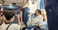 Suasana Blok F Pasar Tanah Abang, Jakarta Pusat, dua pekan menjelang Hari Raya Idul Fitri 1446 hijriah, Minggu, 16 Maret 2025. (Sumber: Poskota/Ali Mansur)