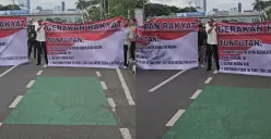 Aksi dukungan Gerakan Rakyat terhadap Revisi Undang-Undang Tentara Nasional Indonesia (TNI) di depan Gedung DPR, Senayan, Jakarta Pusat, Senin, 17 Maret 2025. (Sumber: Dok. Gerakan Rakyat)