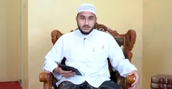 Habib Muhammad Muthohar mengungkapkan salah satu pelanggaran berat yang wajib dihindari jima’ di siang hari ketika sedang berpuasa. Tindakan ini tidak hanya membatalkan puasa, dan wajib membayar kafarah. (Sumber: YouTube Channel NU Online)