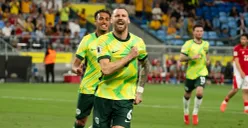 Tuan rumah Australia memimpin dengan skor 3-0 atas Indonesia pada babak pertama di kualifikasi Piala Dunia 2026. (Sumber: X/ Socceroos)