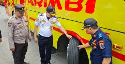 Kegiatan rampcheck bus AKAP di Terminal Kalideres, Jakarta Barat, Kamis, 20 Maret 2025. (Sumber: Poskota/Pandi Ramedhan)