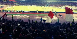 Ultras Garuda saat mendukung Timnas Indonesia di Stadion Gelora Bung Karno. (Sumber: Instagram @ultrasgarudaofficial)