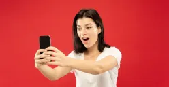 Resmi dari Aplikasi Terpercaya: Nonton Video Dibayar hingga Rp500 Ribu per Hari. (Sumber: Freepik/master1305)