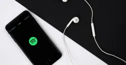 Begini cara download lagu MP3 di Spotify agar bisa diputar tanpa WiFi atau kuota internet. (Sumber: Pinterest/PCMag)