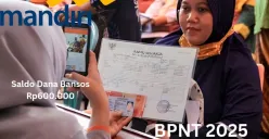 NIK e-KTP kamu terdata oleh pemerintah meneirma saldo dana bansos Rp600.000 dari subsidi BPNT 2025 cair ke Rekening Bank Mandiri. (Sumber: Poskota/Gabriel Omar Batistuta)