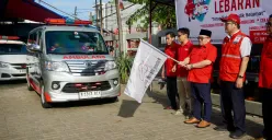 PMI Jakarta Barat melepas 50 personel yang terdiri dari dokter, perawat, petugas ambulans, dan relawan untuk bertugas dalam Siaga Lebaran 2025. (Sumber: Dok. PMI Jakarta Barat)