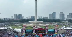 6 tuntutan buruh dalam aksi massa perayan Hari Buruh Internasional hari ini, Kamis 1 Mei 2025 di kompleks Monas, Jakarta. (Sumber: X)