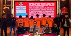 Polrestabes Semarang menetapkan enam orang sebagai tersangka dalam aksi kerusuhan dan perusakan yang terjadi selama demonstrasi May Day, pada 1 Mei 2025, di Jalan Pahlawan, depan kantor Gubernur Jawa Tengah. (Sumber: Dok Polrestabes Semarang)