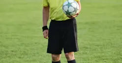 Ilustrasi wasit asal Eropa yang direncakan bakal didatangkan Liga 1. (Sumber: Pixabay)