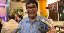 Djarot Syaiful Hidayat mendesak Pemprov Jakarta mengisi jabatan kepala dinas yang kosong. (Sumber: Poskota/Pandi Ramedhan)