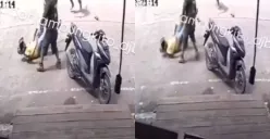 Seorang pedagang pempek terlibat perkelahian berujung penusukan dengan dua orang preman. (Sumber: Tangkap Layar Instagram/@kabarkampungkito_djb)