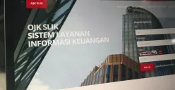 Dampak galbay pinjol terhadap SLIK OJK dan skor kredit BI Checking. (Sumber: Poskota/Faiz)