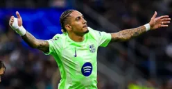 Raphinha menunjukkan performa luar biasa sepanjang turnamen, mencatatkan 13 gol dan 8 assist dalam 14 pertandingan Liga Champions 2024/2025. (Sumber: Instagram/@brfootball)