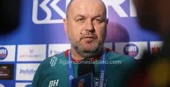 Pelatih Persib Bandung, Bojan Hodak. (Sumber: PT LIB)