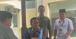 Keberangkatan Bupati Lombok Tengah, Lalu Pathul Bahri, kembali tertunda. Namanya dicoret dari kloter 6 dan dipindah ke kloter 8. (Sumber: Capture Info Lombok)