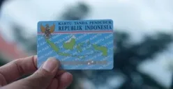 Cek status NIK e-KTP Anda sebagai penerima bansos PKH 2025. (Sumber: Pinterest)