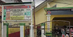 Ahli waris SDN Utan Jaya Depok menggembok sekolah setelah 35 tahun tak dapat ganti rugi. Siswa terpaksa dipulangkan sementara! Simak kronologi lengkap sengketa lahan. (Sumber: Google Street View, 2024)